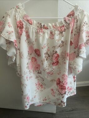 Women’s Off-Shoulder Floral Blouse in Cream with Pink Roses